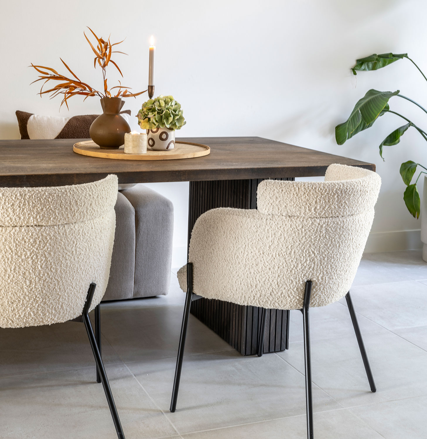 Teddy bouclé eetkamerstoel met zwarte poot